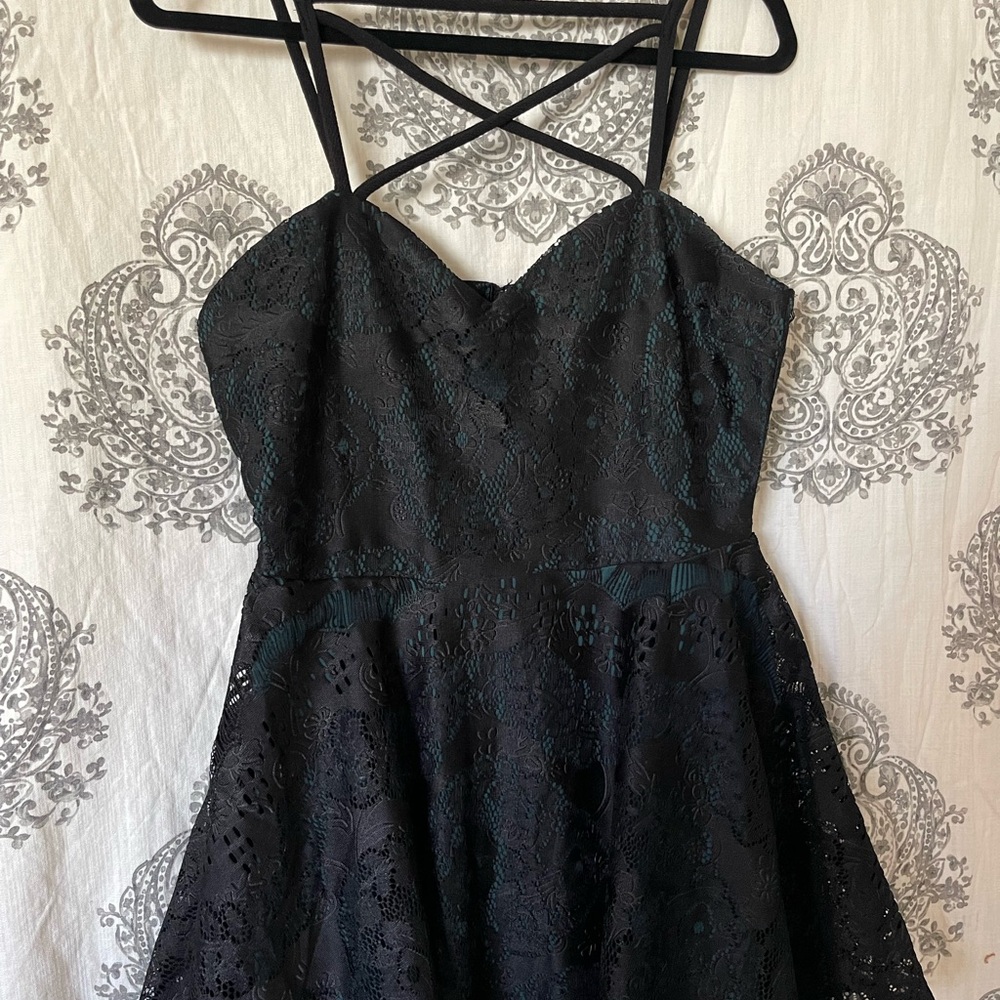Elegant Black and Green Lace Dress